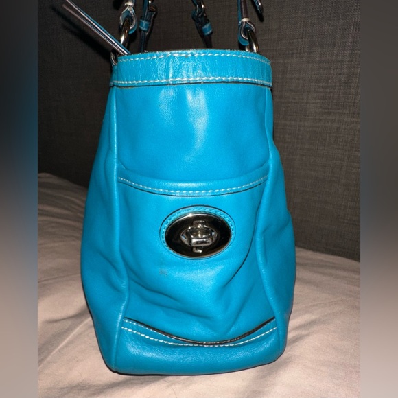 Coach 🩵 Blue Leather Tote Bag - Picture 9 of 12